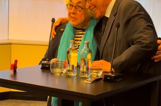 Persconferentie bij Nieuwspoort belicht initiatieven voor vredesnetwerken voor Palestina-Israël